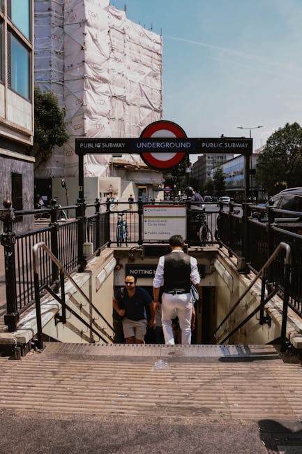https://houseclearancenottinghill.co.uk/blog/notting-hill-gate-flat-clearance-stairs-access-costs/